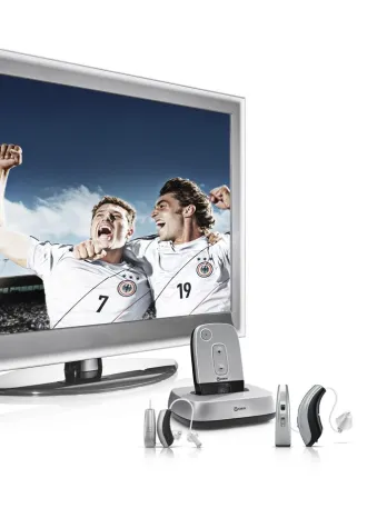 Bild: Startpfiff der Fußball-EM in HD-Qualität hören: Widex TV-Dex überträgt Fußballmomente direkt in die Hörgeräte