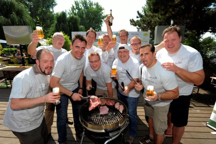 Männer grillen besser als Frauen Bild: Männer grillen besser als Frauen