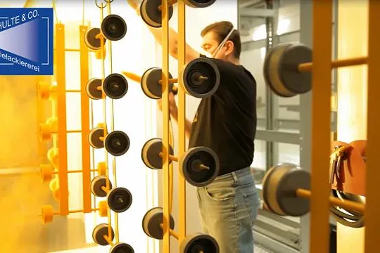 Bild: Nasslackierung und Pulverbeschichtung: L. Schulte & Co. GmbH Berlin