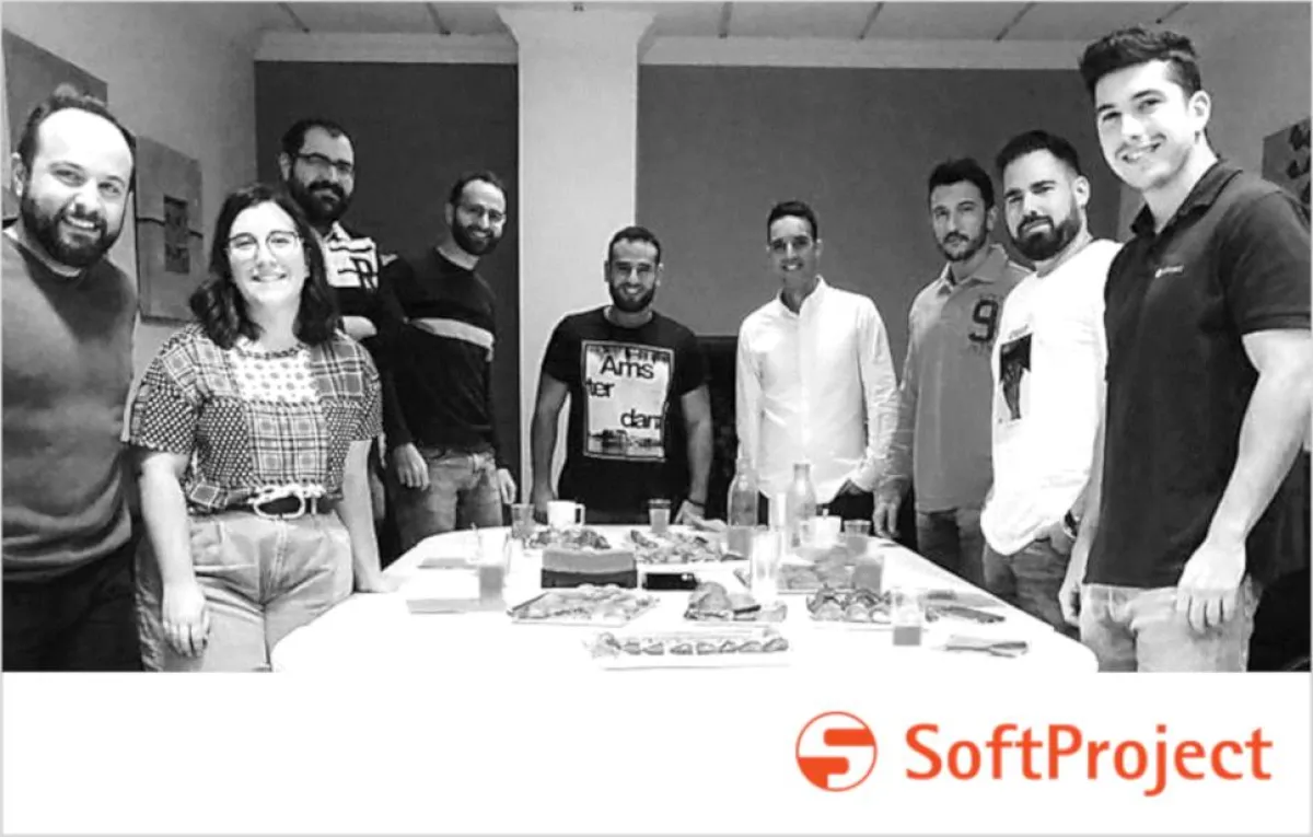 SoftProject-Team in Málaga: Roll-out der Low-Code-Plattform X4 Suite in Spanien