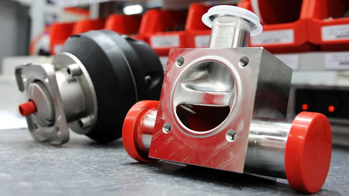 Kundenspezifische Ventil-, Mess- und Regelsysteme fertigt GEMÜ bis hin zur Losgröße 1. (© GEMÜ Gebr. Müller Apparatebau GmbH & Co.KG)