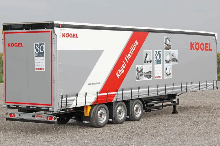 Bild: Kögel präsentiert den Planenauflieger FlexiUse der zweiten Generation