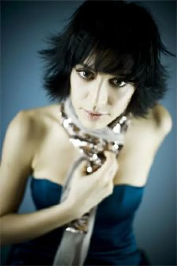 Das vielseitige Repertoire von Stargeigerin Anja Bukovec umfasst neben klassischer Musik auch Jazz, Ethno-Pop und Filmmusik. (Quelle: Jaka Vinsek)