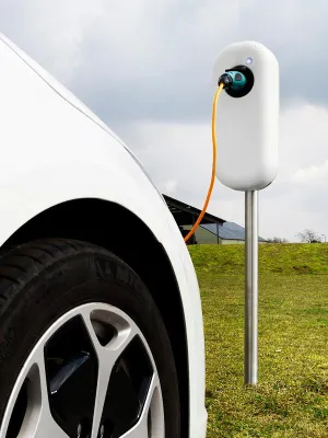 Bild: Elektrofahrzeuge mit sauberem Strom laden