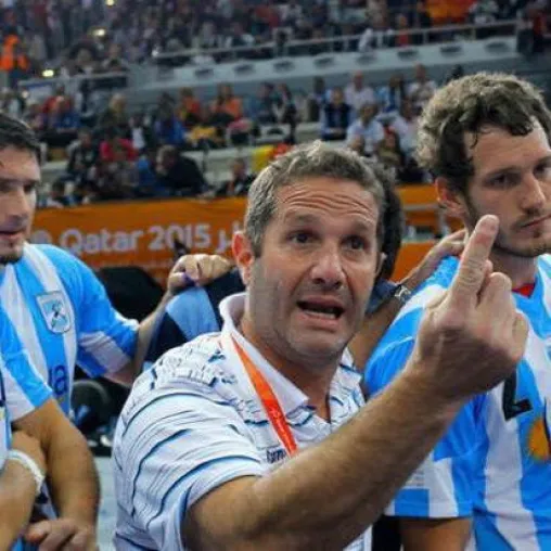 Bild: Interview mit Nationaltrainer Daddy Gallardo