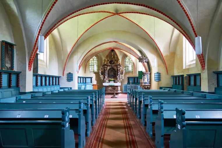 Bild: Zweimal Zudar befreit von allen Sünden: Wallfahrtskirche St. Laurentius Zudar
