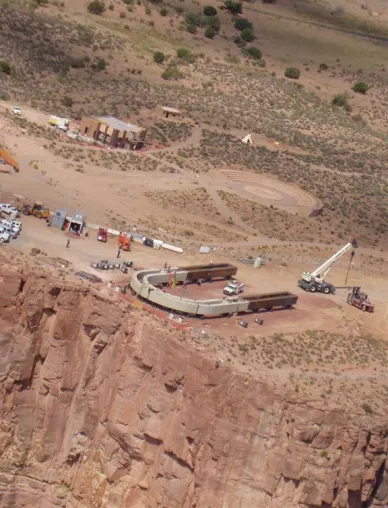 Freie Sicht in den Abgrund: Eröffnung des Skywalks am Grand Canyon am 28. März 2007 Bild: Freie Sicht in den Abgrund: Eröffnung des Skywalks am Grand Canyon am 28. März 2007