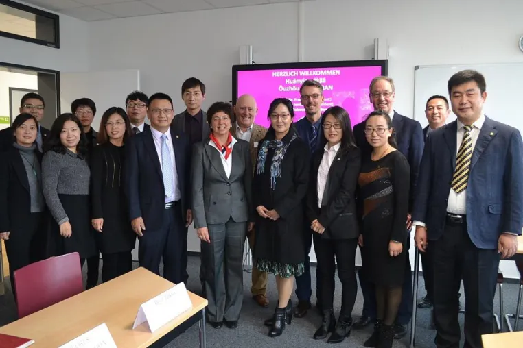 Bild: HdWM: Delegation der EURASIA UNIVERSITÄT, XI‘an (China) an Mannheimer Management-Hochschule zu Gast