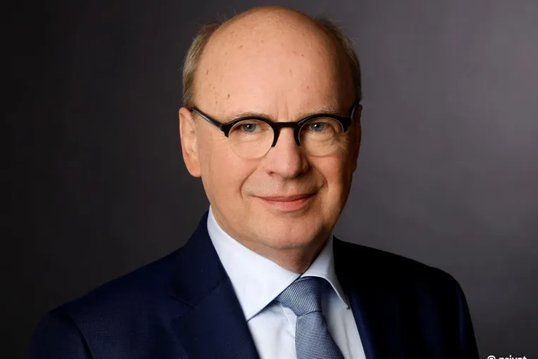 Statement: Gesundheit bleibt Privatsache: Öffentliches Fiebermessen ist unzulässig Bild: Statement: Gesundheit bleibt Privatsache: Öffentliches Fiebermessen ist unzulässig
