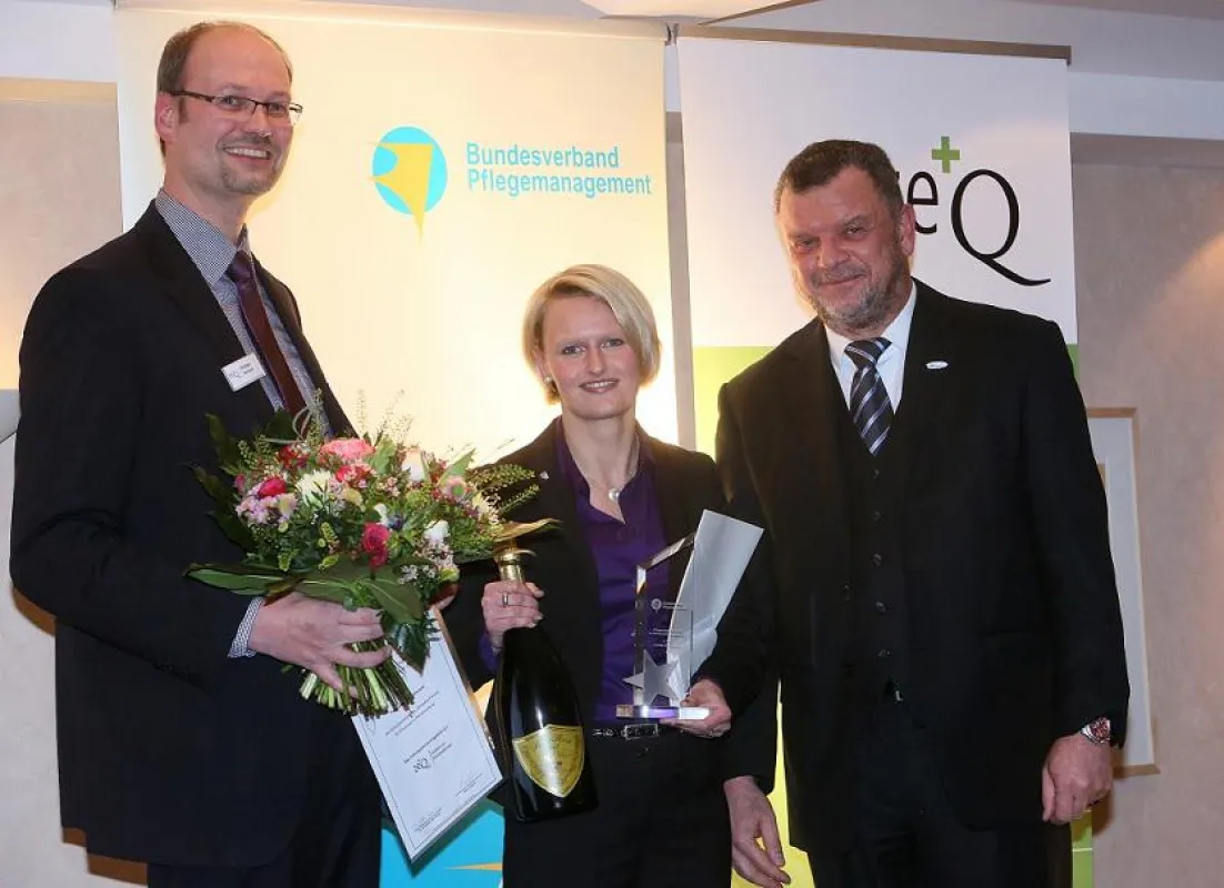 vlnr: Rüdiger Herbold (ZeQ), Isabella Dominikowski, Peter Bechtel (Bundesverband Pflegemanagement)