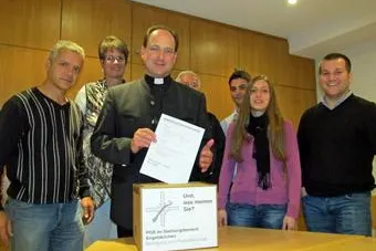 Bild: Katholische Kirchengemeinden befragen Gläubige
