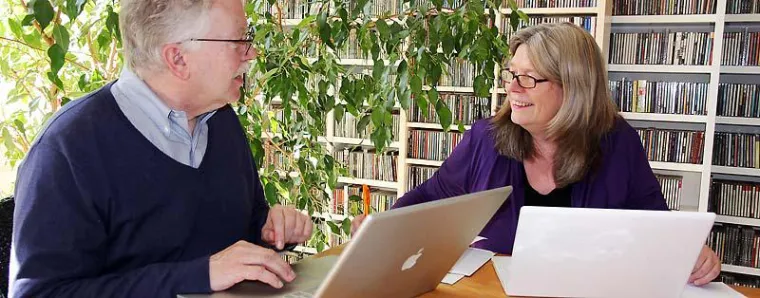 Hamburger Autorenpaar schreibt Biographien nach Maß Bild: Hamburger Autorenpaar schreibt Biographien nach Maß