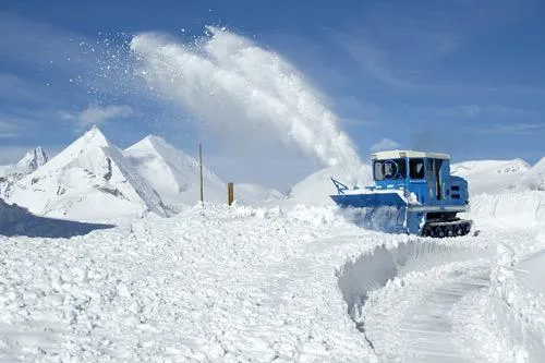 Bild: Alpenpässe: Zum Wochenende kündigen sich Wintersperren an
