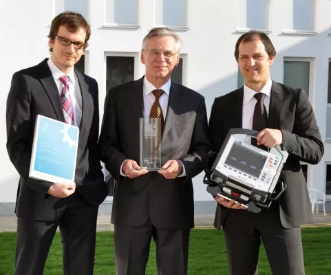 Bild: corpuls³ ausgezeichnet als Kategoriesieger Medizintechnik des INDUSTRIEPREIS 2011