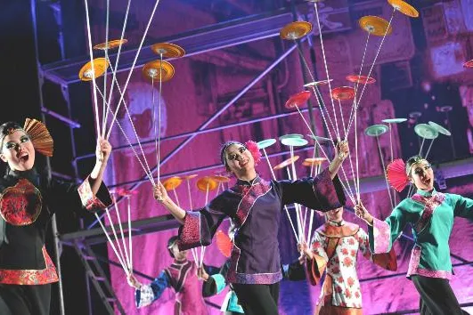 Bild: Chinesischer Nationalcircus - Neue Show: „The Grand Hongkong Hotel“