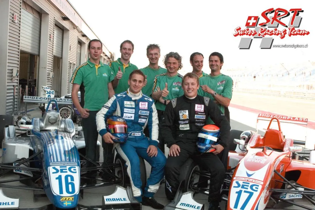 Team SRT - Swiss Racing Team mit den Piloten Max Nilsson (links) und Dominick Muermans (rechts)