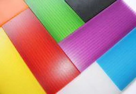 Bild: Lichtbauelemente in Szene gesetzt