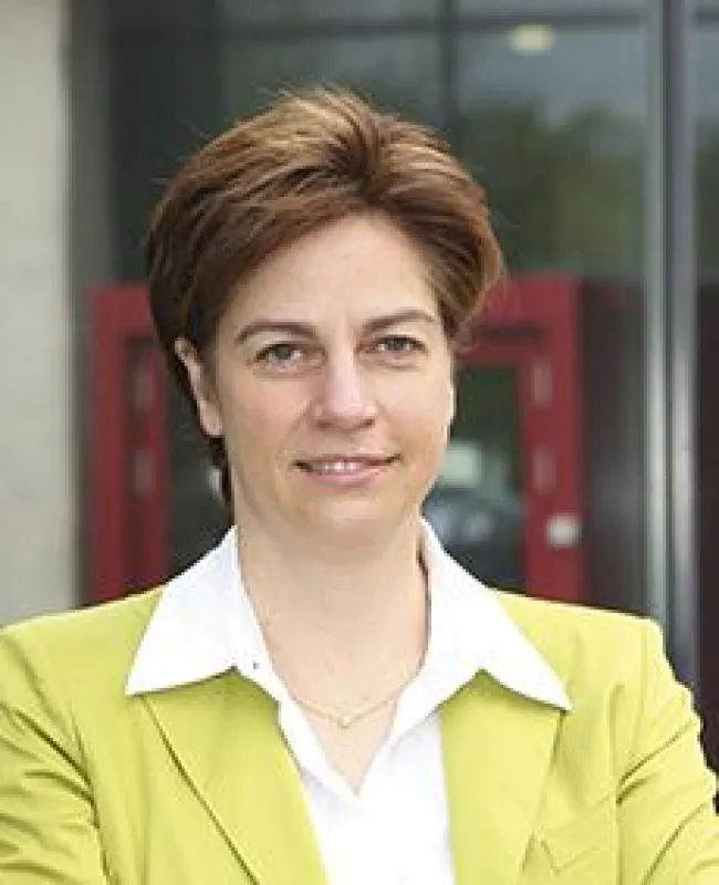 Professor Dr. Nicole Koschate-Fischer
