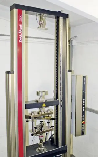 Prüfung der Haftfestigkeit von Elektrodenbeschichtungen bei Lithium-Ionen Batterien Bild: Prüfung der Haftfestigkeit von Elektrodenbeschichtungen bei Lithium-Ionen Batterien