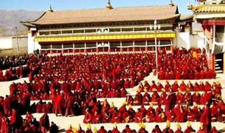 Bild: Noch eine herzzerreißende Nachricht aus Tibet: Zwei junge Tibeter legten am Freitag Feuer an sich