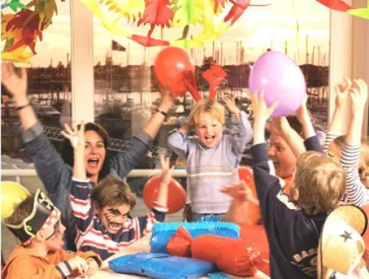Bild: Holländer im Party-Fieber: Karneval und die Küste