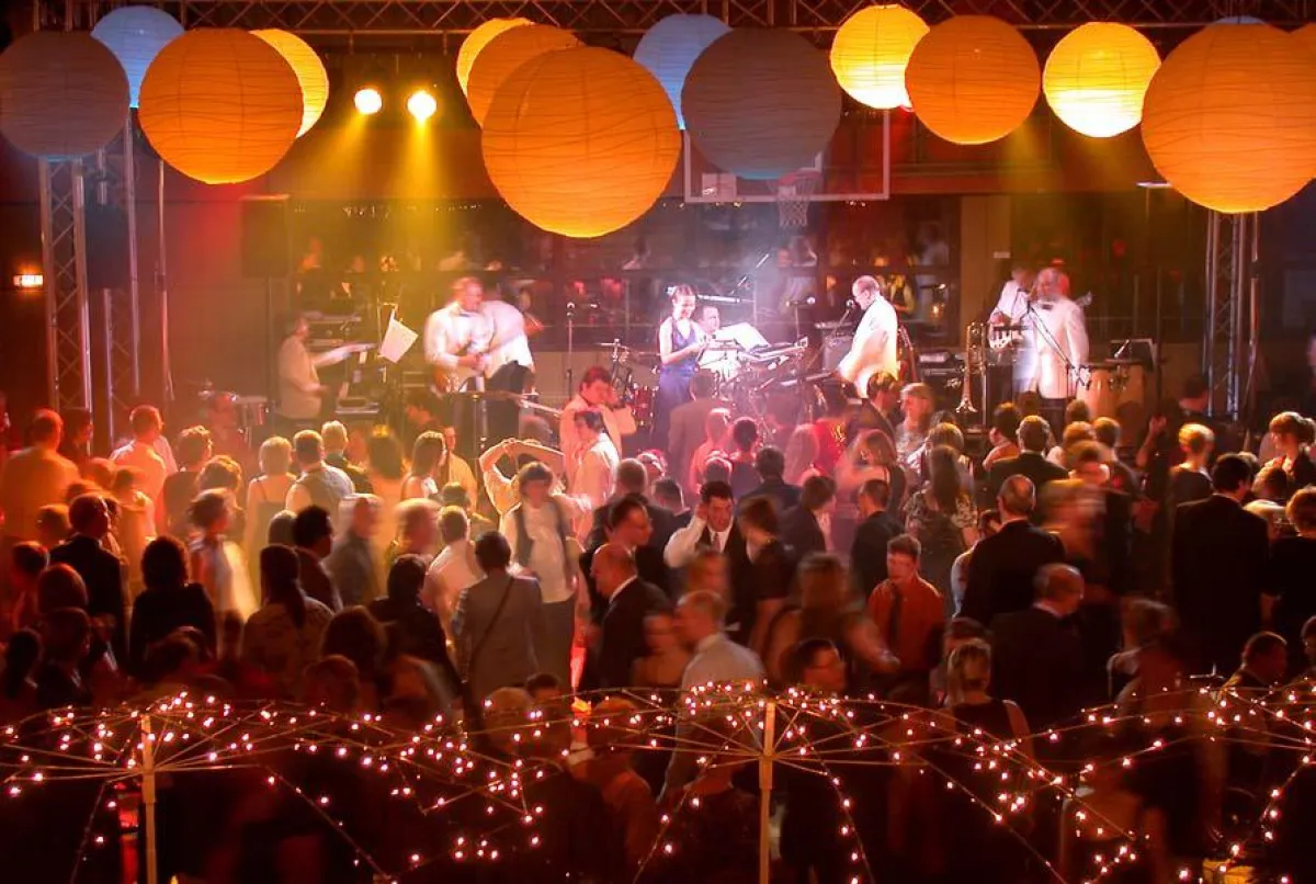 Gute Laune ist garantiert beim Lebenshilfe-Ball (Foto: Florian von Ploetz)
