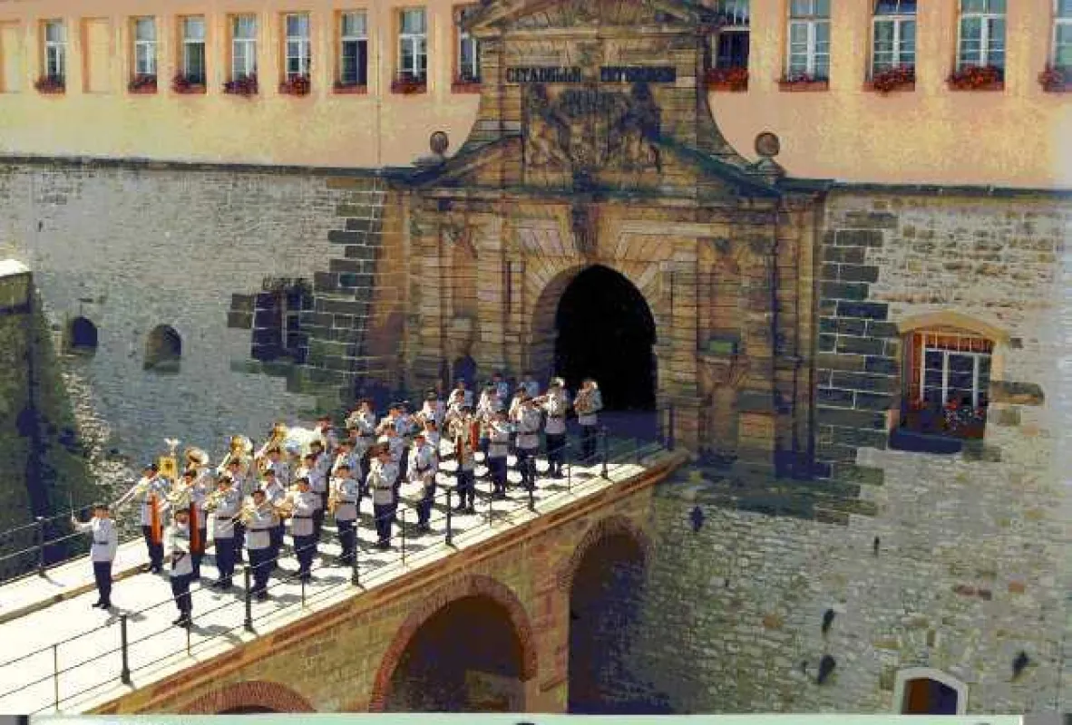 Das Wehrbereichsmusikkorps III aus Erfurt unter der Leitung von Hauptmann Christian Prchal.