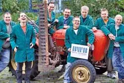 Bild: Von Autorestauration bis Zylinderschlossmontage