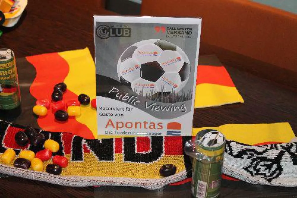 Nicht nur Public Viewing: Auf dem zweiten Apontas Stammtisch wurden auch wichtige Fragen beantwortet