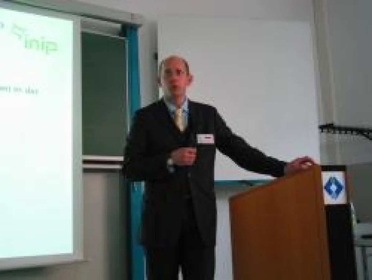 Prof. Dr. Florian Solzbacher forscht an der University of Utah. Foto: timm