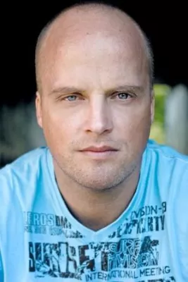 Bild: Fit durch den Winter: Star-Fitness Trainer Jörn Giersberg erklärt wie man ohne Reue naschen darf