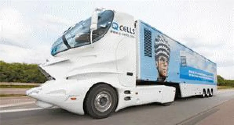 Photovoltaik zum Anfassen: Q-Cells Truck bei Franchise-System für erneuerbare Energien Bild: Photovoltaik zum Anfassen: Q-Cells Truck bei Franchise-System für erneuerbare Energien