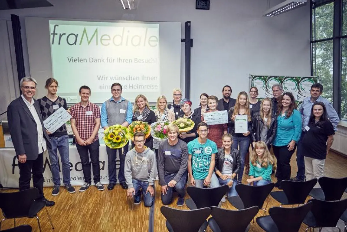 Alle Preisträgerinnen und Preisträger des fraMediale-Preis 2015 (Foto: David Höpfner)