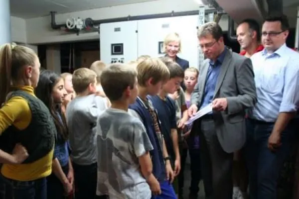 Bild: Haben die Chefs ihre Klima-Versprechen gehalten?