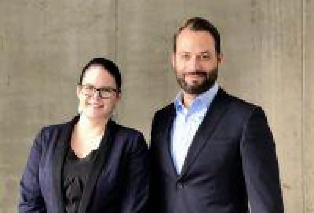 Leitet das neue Büro in Düsseldorf:  Joyce Studier mit  VENDOSOFT-Geschäftsführer Björn Orth