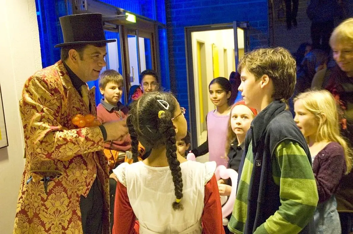 Kinder lernen spielend bei SchlauFox e.V. (hier am 15.11.2008)