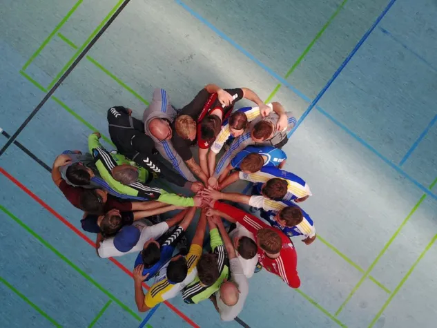 Bild: Engagement in der Region: NOVAGO unterstützt SSV Falkensee mit moderner Trainingstechnik