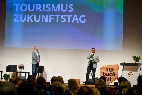 Alpbachtal Tourismus Zukunftstag verbindet regionale Kräfte für eine grüne Zukunft Bild: Alpbachtal Tourismus Zukunftstag verbindet regionale Kräfte für eine grüne Zukunft