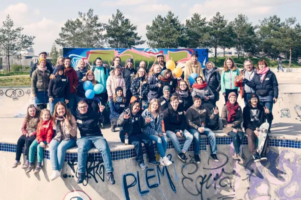Bild: Inklusiver Instawalk in Bremen mit über 40 jungen Leuten mit und ohne Behinderung – Mitbewohner*innen gesucht