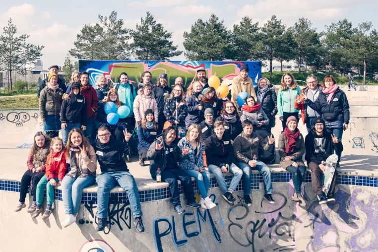 Bild: Inklusiver Instawalk in Bremen mit über 40 jungen Leuten mit und ohne Behinderung – Mitbewohner*innen gesucht