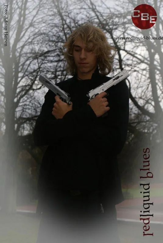 Minoru (Frank Hildebrand), Hauptfigur des Gun-Fu BloodOpera redliquid blues