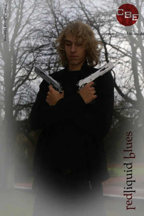 Minoru (Frank Hildebrand), Hauptfigur des Gun-Fu BloodOpera redliquid blues