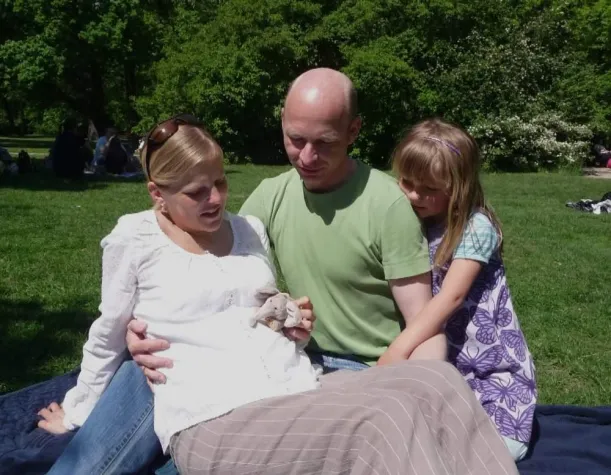 Bild: SAFE® Leipzig – Glückliche Kinder brauchen sichere Eltern