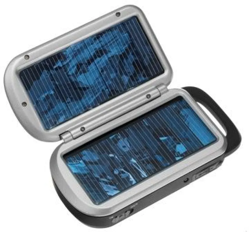 Der VARTA Solar Charger lädt mobile Geräte allein mit der Kraft der Sonne.