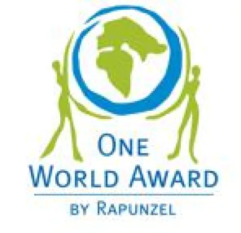 Bild: Die Finalisten des One World Award 2012 - Nnimmo Bassey aus Nigeria neues Mitglied der OWA-Jury