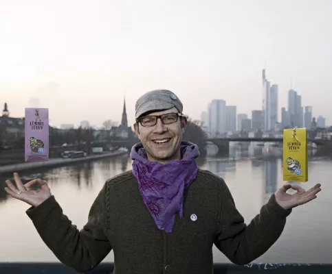 Bild: Gutes Karma, guter Sex - Christoph Harrach wird "Ambassador of Love" in Frankfurt