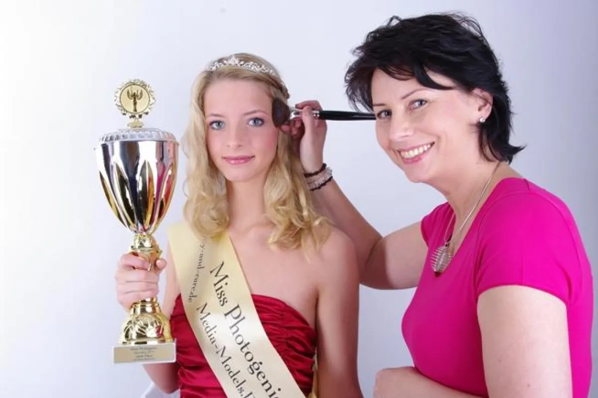 Jane Fleur und Nadja Zimmermann