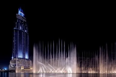 Bild: Spektakuläre Aussicht auf die größten Wasserspiele von The Address, Downtown Burj Dubai und The Palace