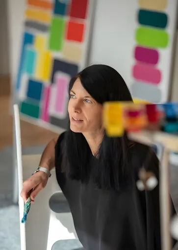 Bild: Gender Pay Gap auf dem Kunstmarkt: Künstlerinnen bekommen bis zu 39 % weniger für ihre Werke