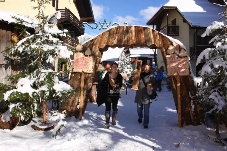 32. Adventmarkt in Russbach am Pass Gschütt Bild: 32. Adventmarkt in Russbach am Pass Gschütt